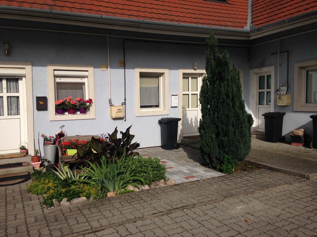 Daja Haz Apartment Heviz Bagian luar foto